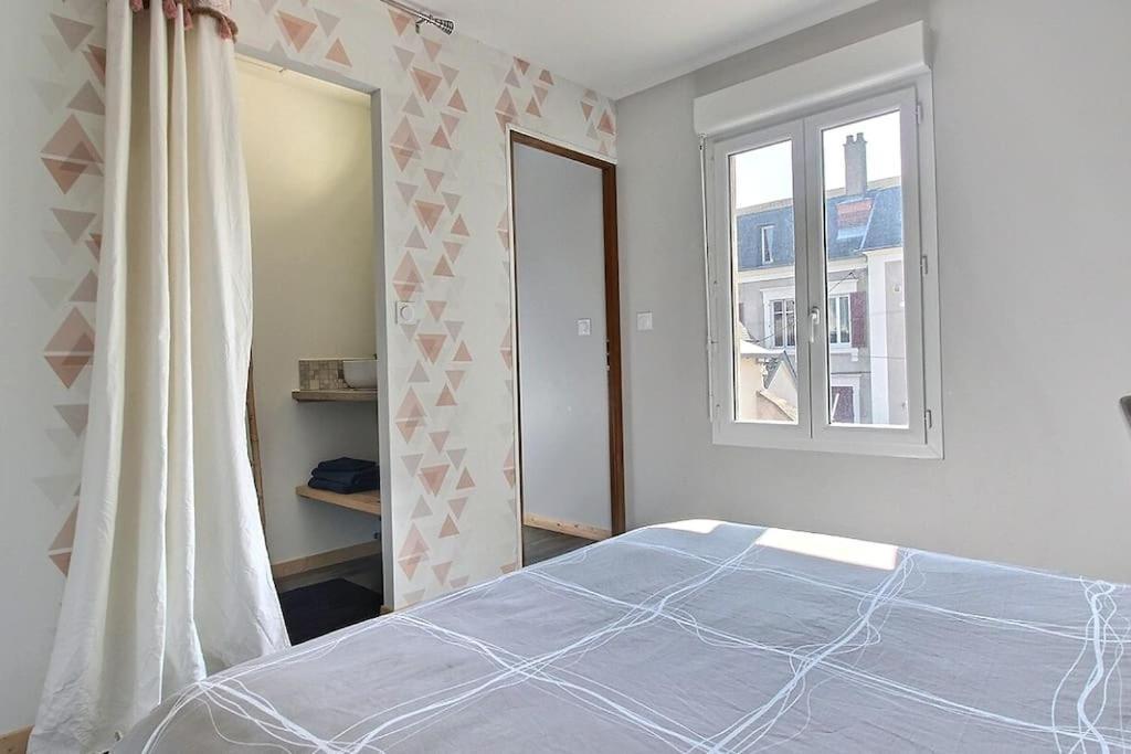 Appartement T2 Independant Au Coeur De La Ville Bourges Exteriör bild